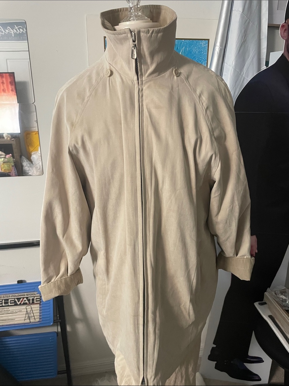 Vintage London Fog Men's Cream Zip-Front Trench Coat